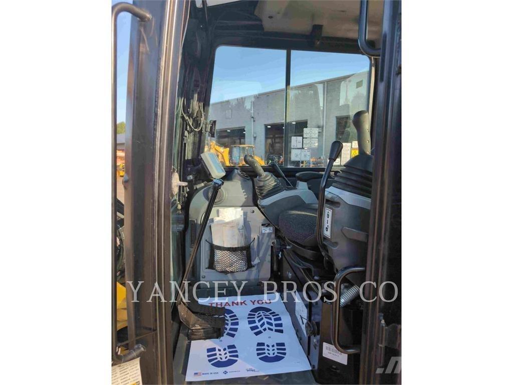 CAT 305E2CR 大型油圧ショベル12t以上（パワーショベル・ユンボ）