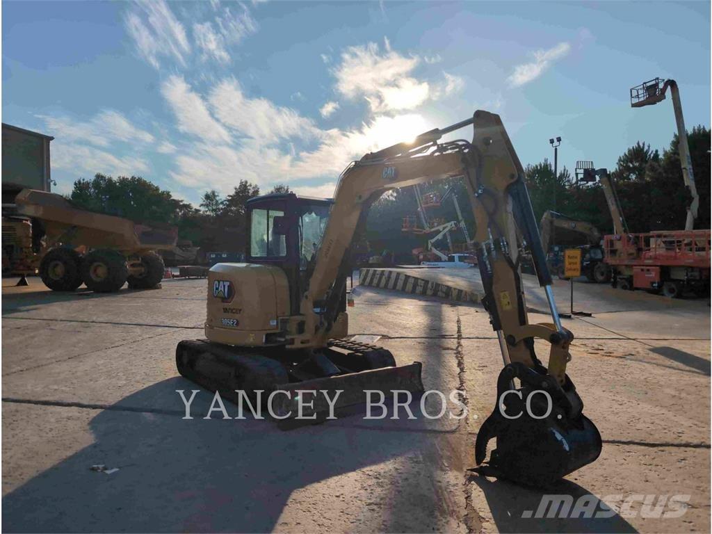CAT 305E2CR 大型油圧ショベル12t以上（パワーショベル・ユンボ）