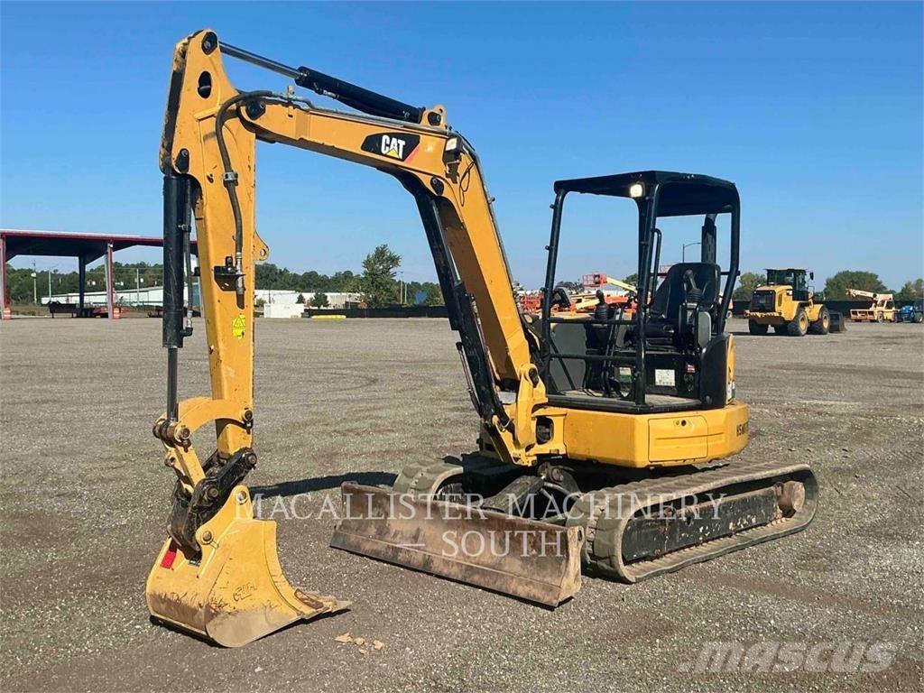 CAT 305E2CR 大型油圧ショベル12t以上（パワーショベル・ユンボ）