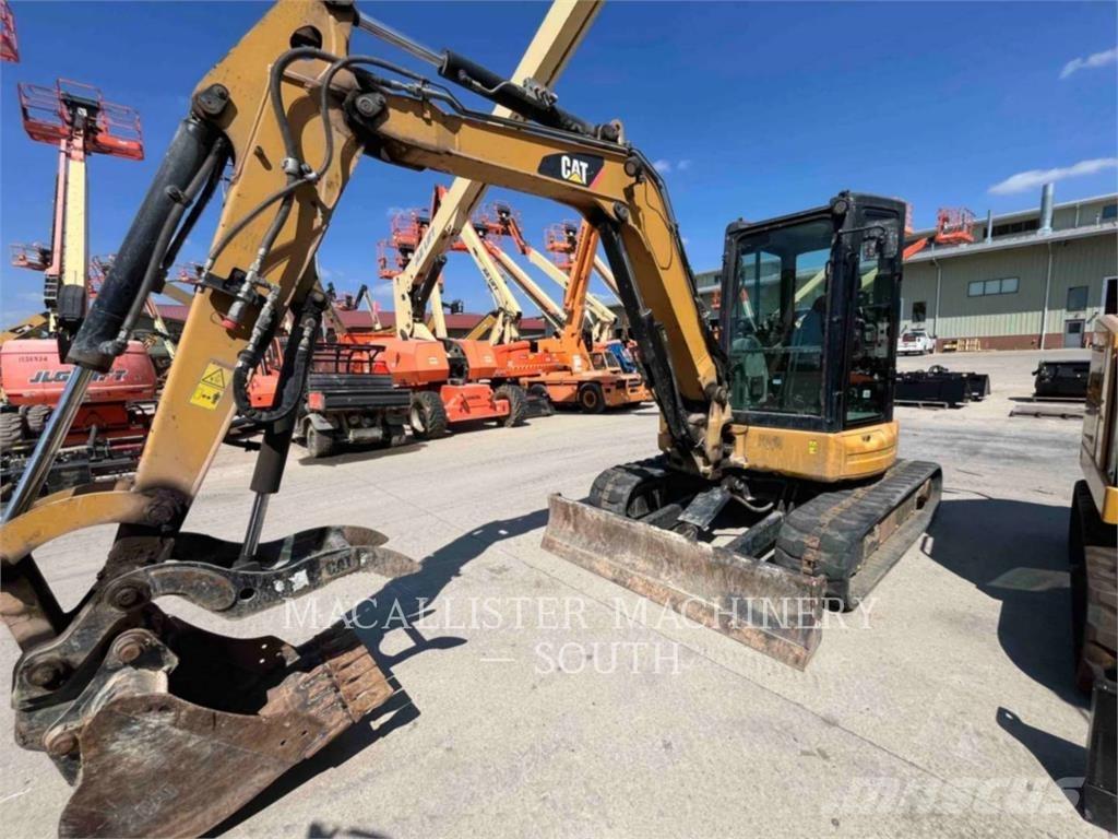 CAT 305E2CR 大型油圧ショベル12t以上（パワーショベル・ユンボ）