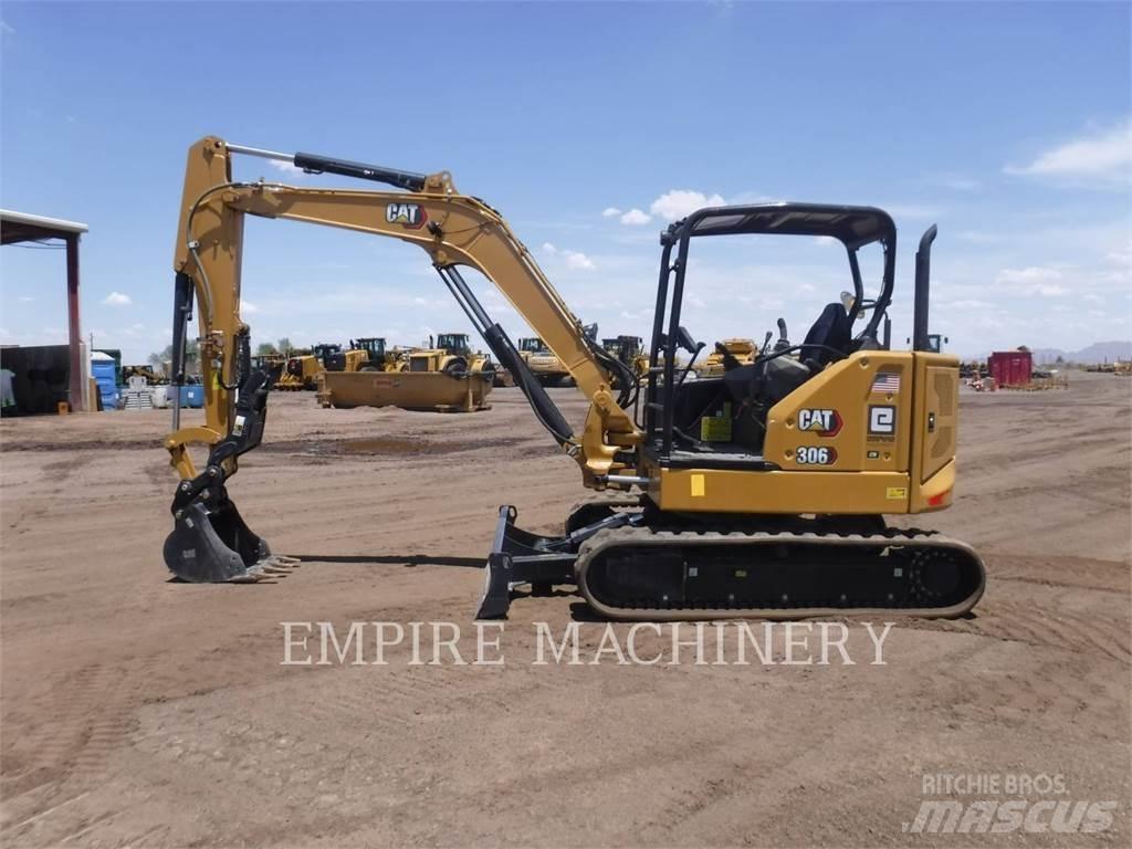 CAT 306 大型油圧ショベル12t以上（パワーショベル・ユンボ）