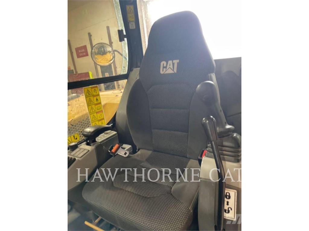 CAT 306 大型油圧ショベル12t以上（パワーショベル・ユンボ）