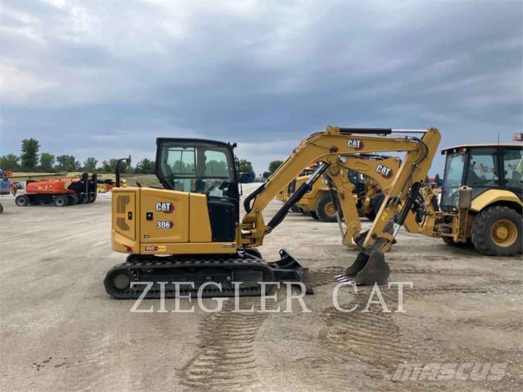 CAT 306-07CR 大型油圧ショベル12t以上（パワーショベル・ユンボ）