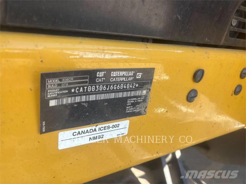 CAT 306 C3 TH 大型油圧ショベル12t以上（パワーショベル・ユンボ）