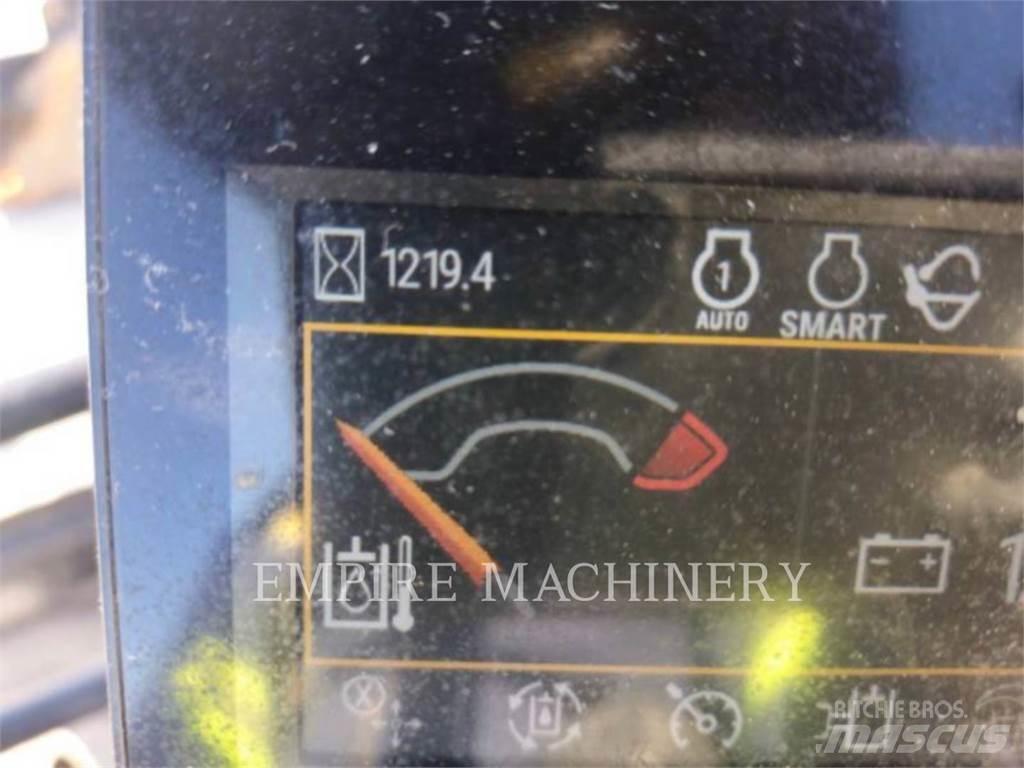CAT 306 CR 大型油圧ショベル12t以上（パワーショベル・ユンボ）