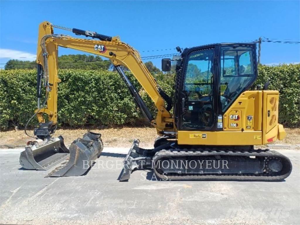 CAT 306 CR 大型油圧ショベル12t以上（パワーショベル・ユンボ）
