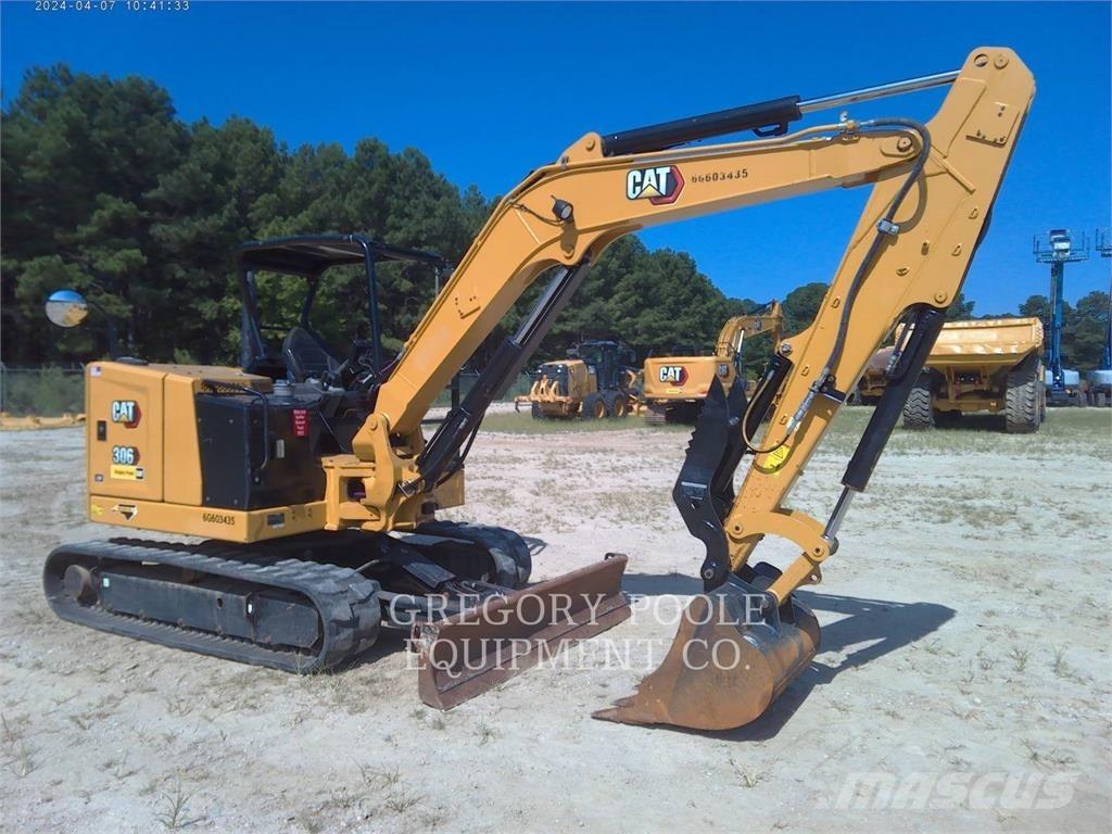 CAT 30607CR 大型油圧ショベル12t以上（パワーショベル・ユンボ）