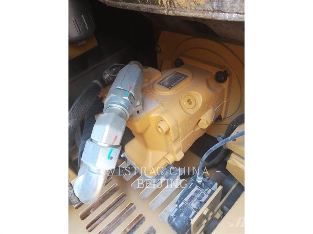 CAT 306E2 大型油圧ショベル12t以上（パワーショベル・ユンボ）