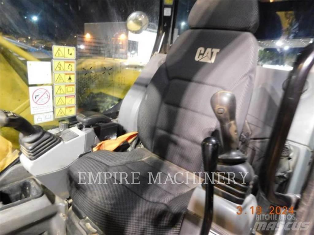 CAT 307.5-07 大型油圧ショベル12t以上（パワーショベル・ユンボ）