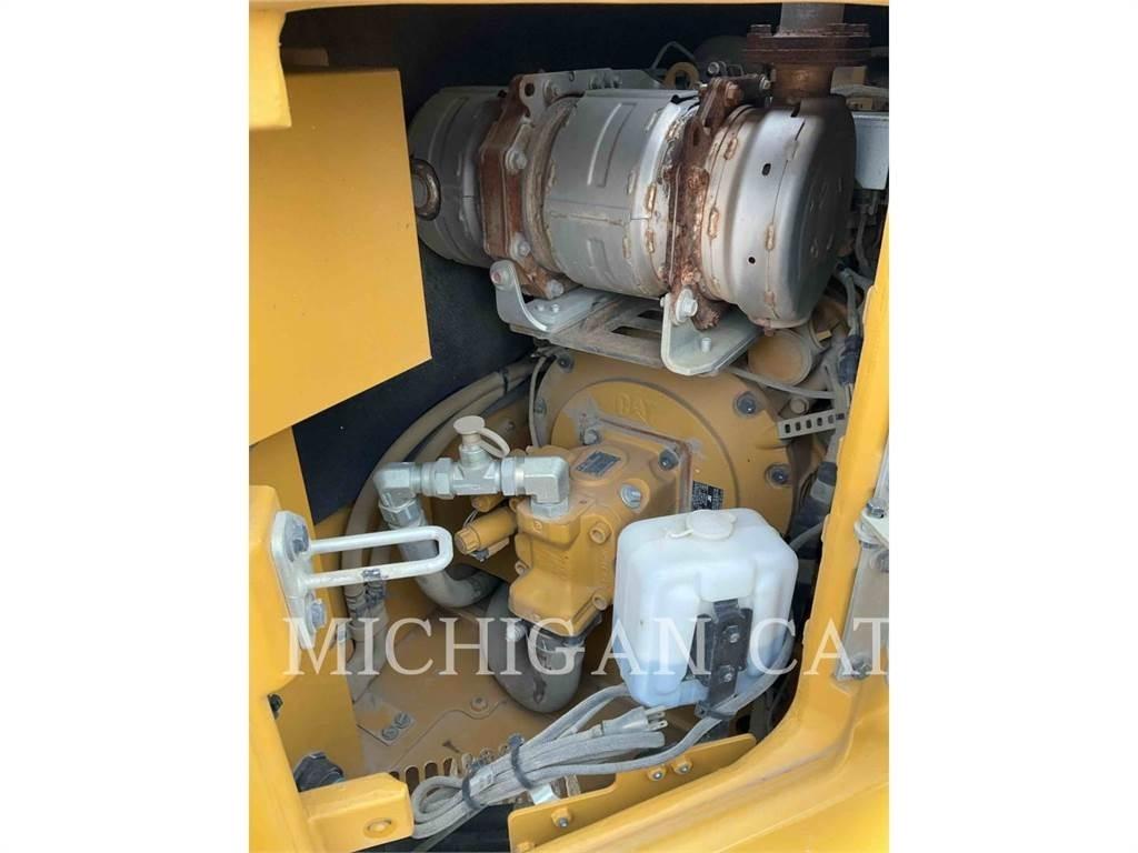 CAT 308 A+ 大型油圧ショベル12t以上（パワーショベル・ユンボ）