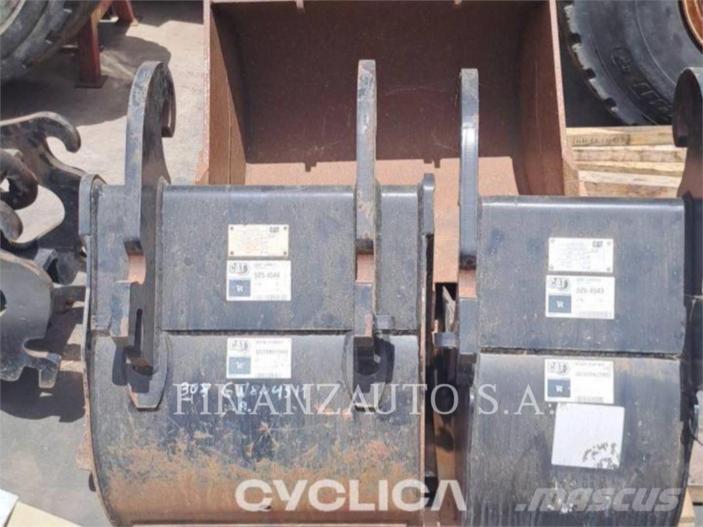 CAT 308 CR 大型油圧ショベル12t以上（パワーショベル・ユンボ）