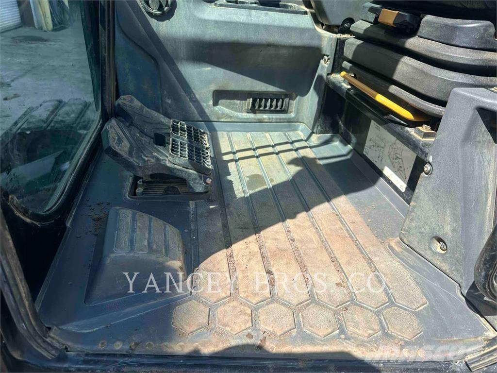 CAT 310 大型油圧ショベル12t以上（パワーショベル・ユンボ）