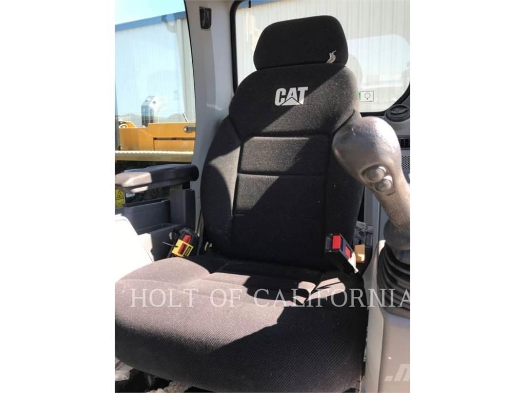 CAT 313 GC 大型油圧ショベル12t以上（パワーショベル・ユンボ）