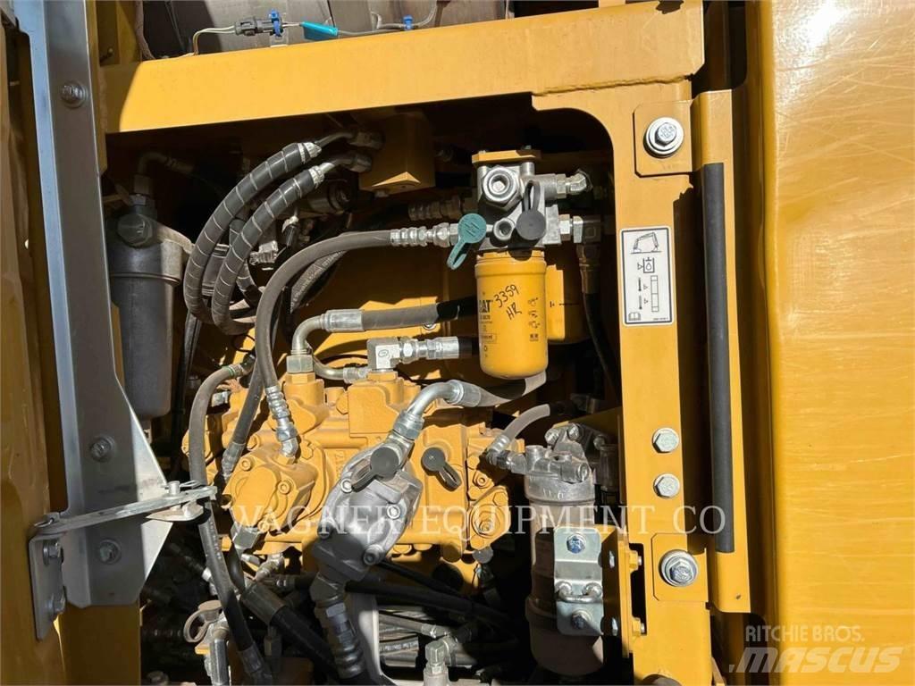 CAT 313FL 大型油圧ショベル12t以上（パワーショベル・ユンボ）