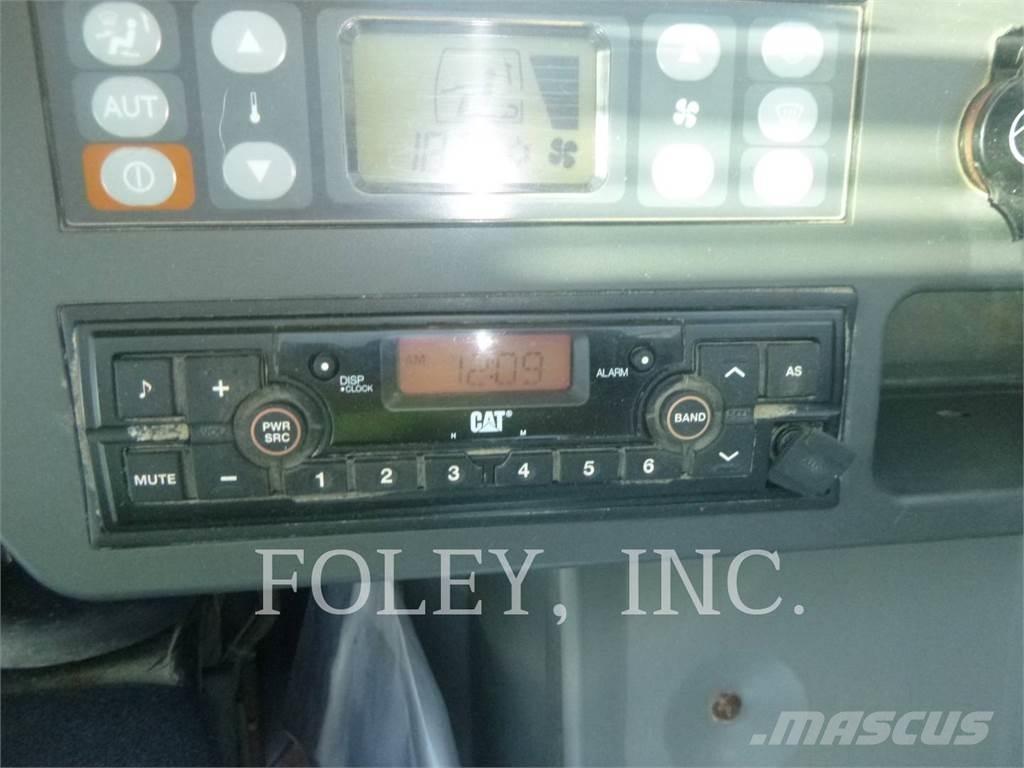 CAT 318FL 大型油圧ショベル12t以上（パワーショベル・ユンボ）