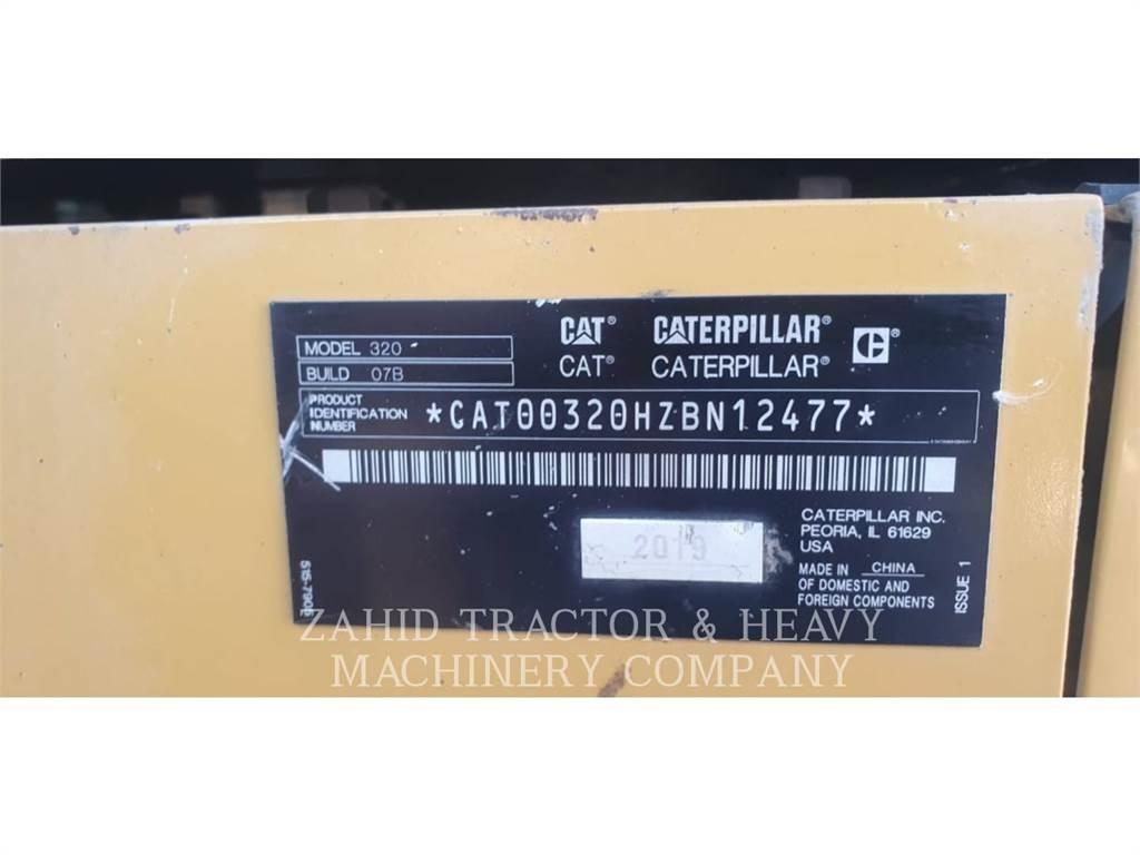CAT 320 大型油圧ショベル12t以上（パワーショベル・ユンボ）