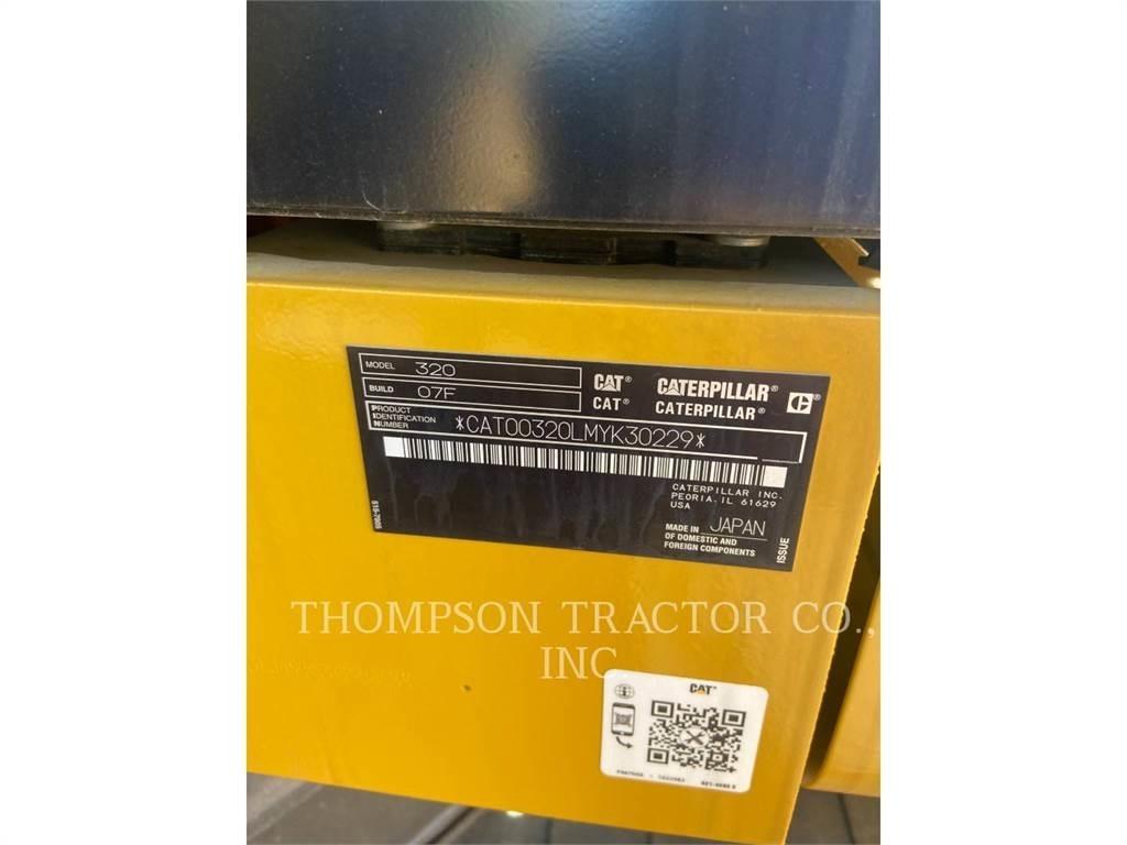 CAT 320 大型油圧ショベル12t以上（パワーショベル・ユンボ）