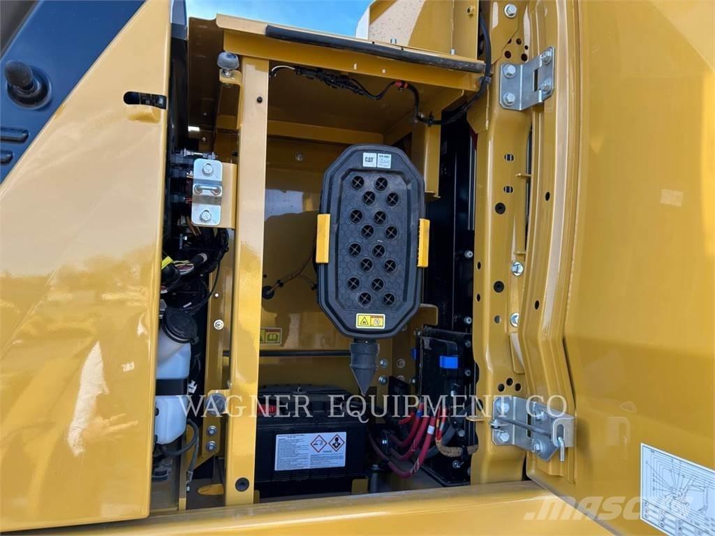 CAT 320 大型油圧ショベル12t以上（パワーショベル・ユンボ）