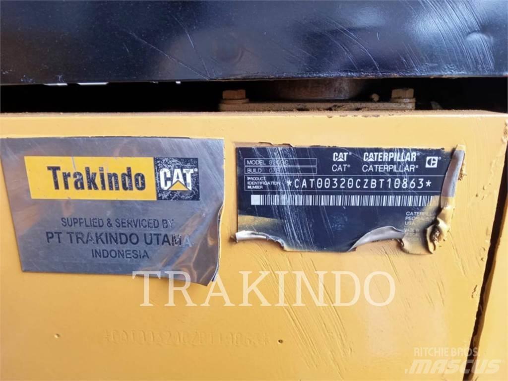 CAT 320-07GC 大型油圧ショベル12t以上（パワーショベル・ユンボ）