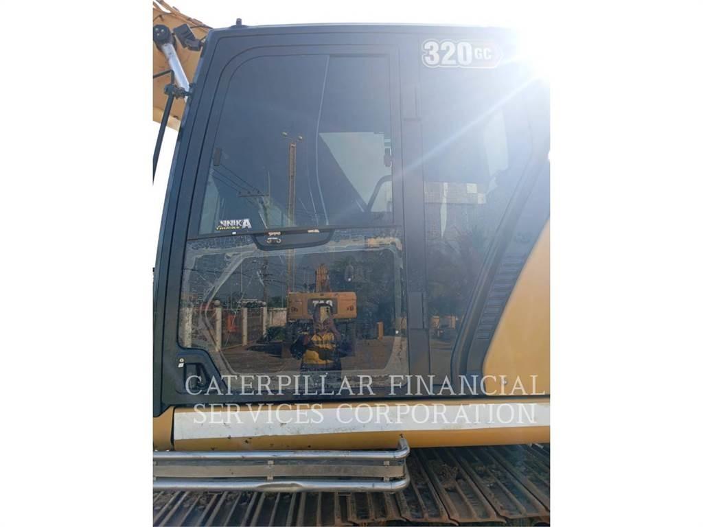 CAT 320-07GC 大型油圧ショベル12t以上（パワーショベル・ユンボ）