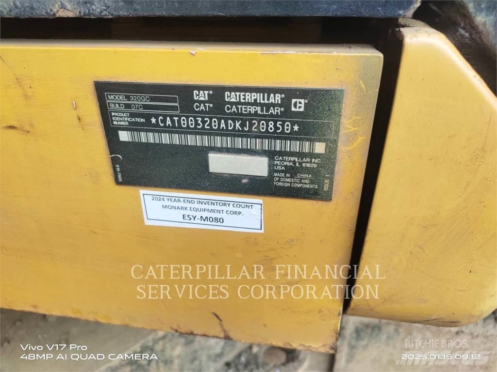CAT 320-07GC 大型油圧ショベル12t以上（パワーショベル・ユンボ）