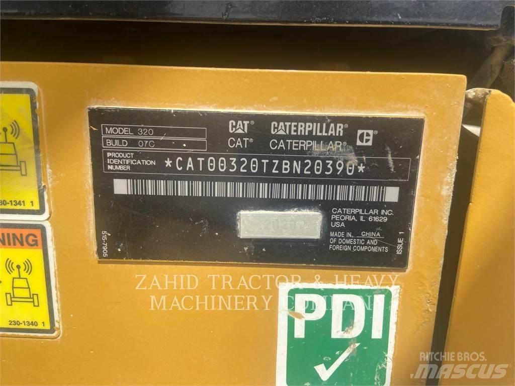 CAT 32007 大型油圧ショベル12t以上（パワーショベル・ユンボ）