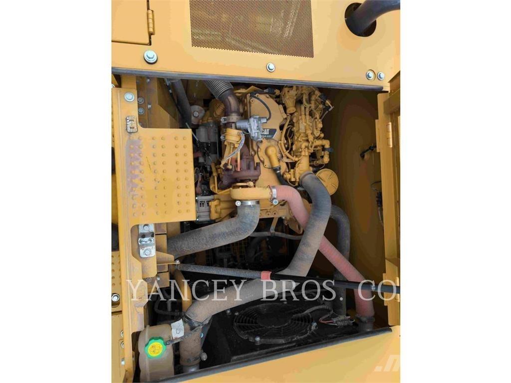 CAT 32007GC 大型油圧ショベル12t以上（パワーショベル・ユンボ）