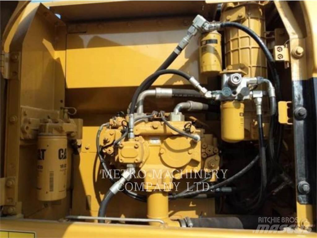 CAT 320DGC 大型油圧ショベル12t以上（パワーショベル・ユンボ）