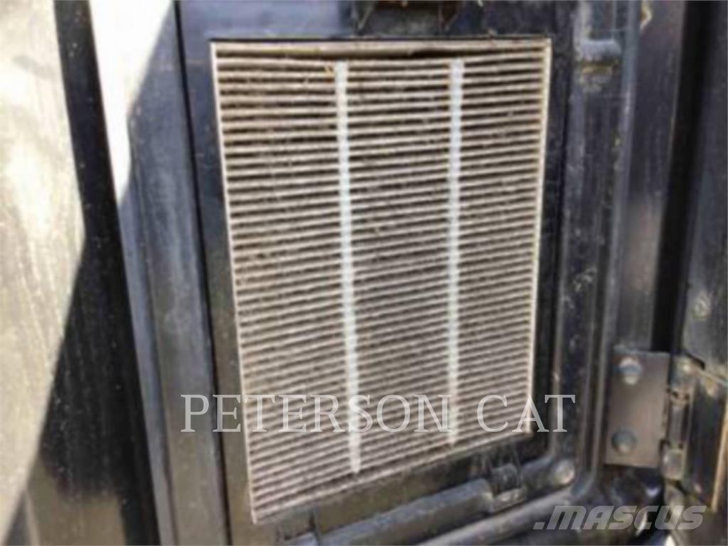 CAT 320F 大型油圧ショベル12t以上（パワーショベル・ユンボ）