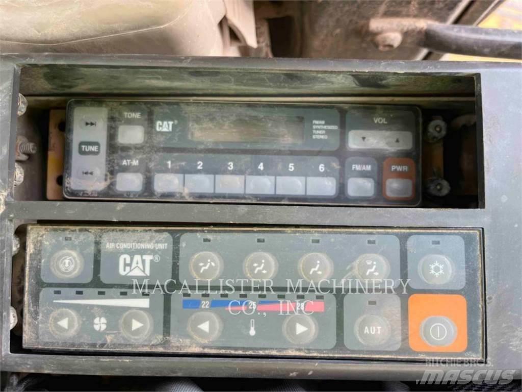 CAT 321CLCR 大型油圧ショベル12t以上（パワーショベル・ユンボ）