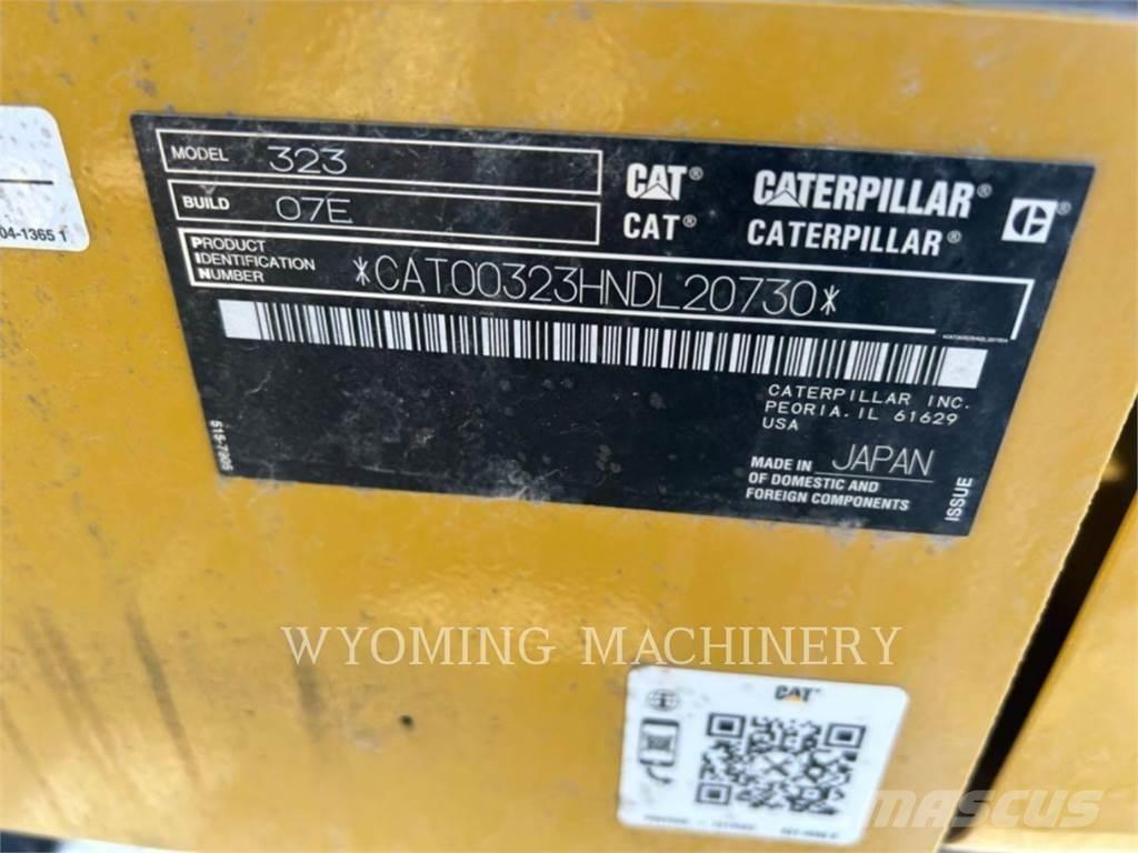 CAT 323 大型油圧ショベル12t以上（パワーショベル・ユンボ）