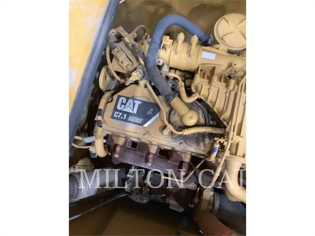CAT 323 大型油圧ショベル12t以上（パワーショベル・ユンボ）