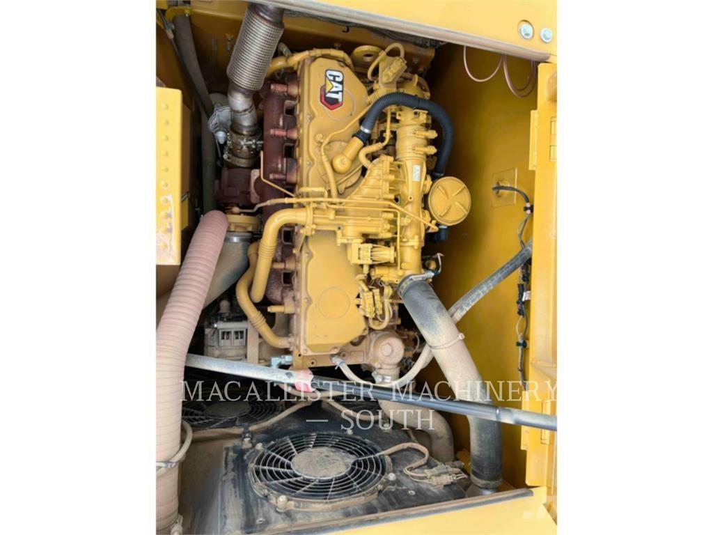 CAT 323 大型油圧ショベル12t以上（パワーショベル・ユンボ）