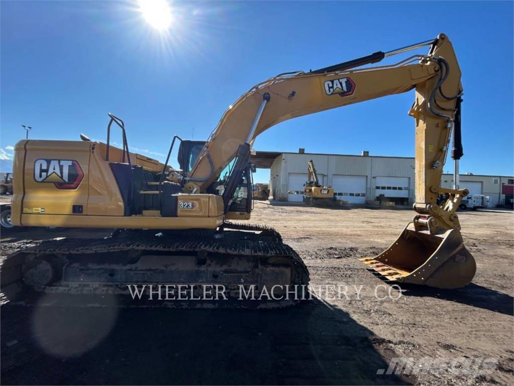 CAT 323 CF 大型油圧ショベル12t以上（パワーショベル・ユンボ）