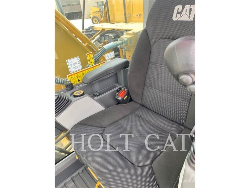 CAT 323 TC 大型油圧ショベル12t以上（パワーショベル・ユンボ）