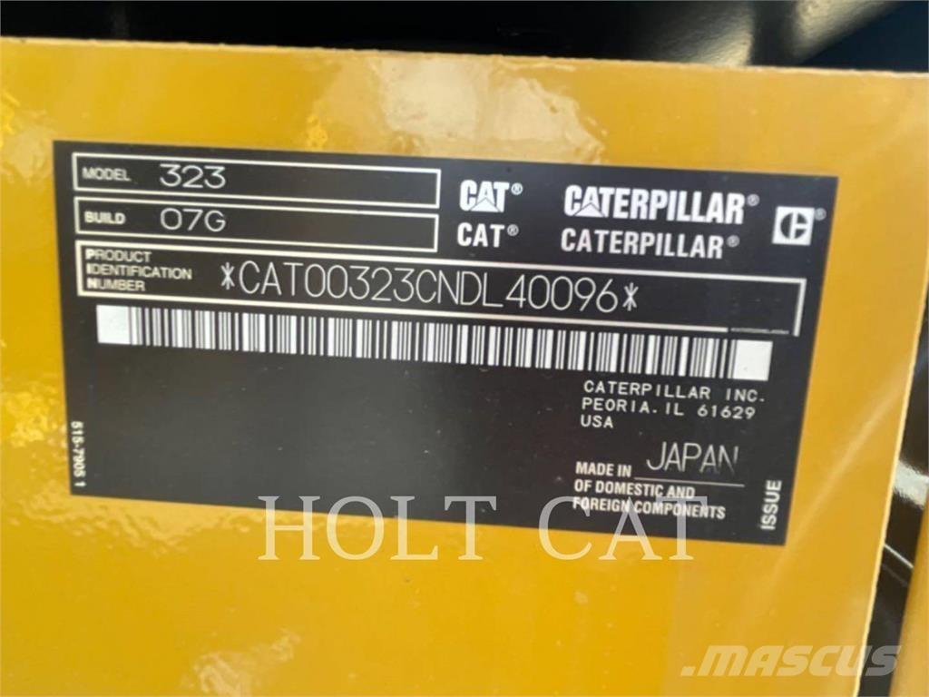CAT 323 TC 大型油圧ショベル12t以上（パワーショベル・ユンボ）