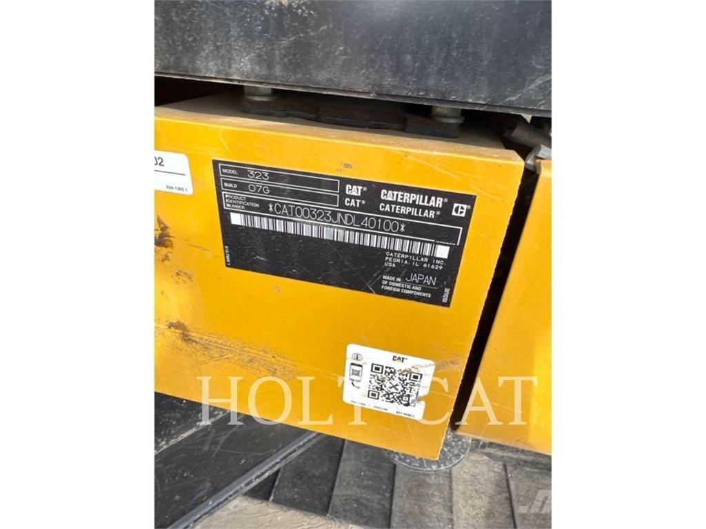 CAT 323 TC 大型油圧ショベル12t以上（パワーショベル・ユンボ）