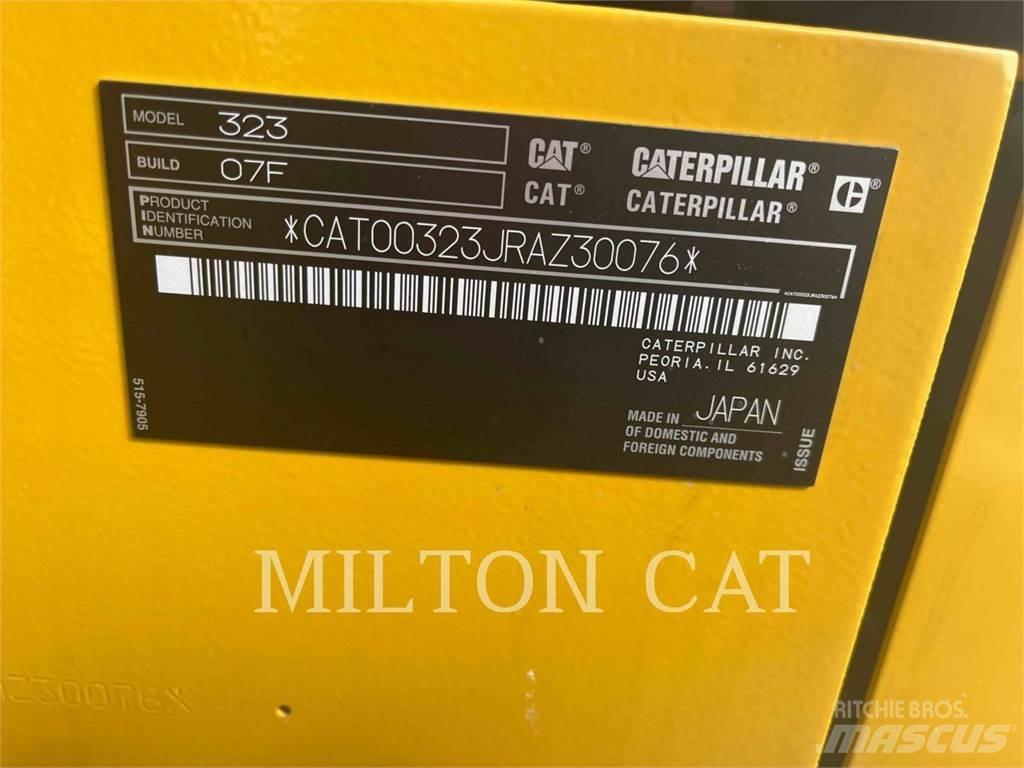CAT 32307 大型油圧ショベル12t以上（パワーショベル・ユンボ）