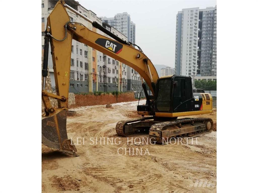 CAT 323D2L 大型油圧ショベル12t以上（パワーショベル・ユンボ）
