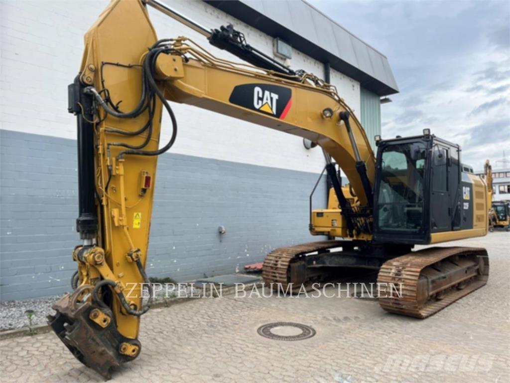 CAT 323FL 大型油圧ショベル12t以上（パワーショベル・ユンボ）