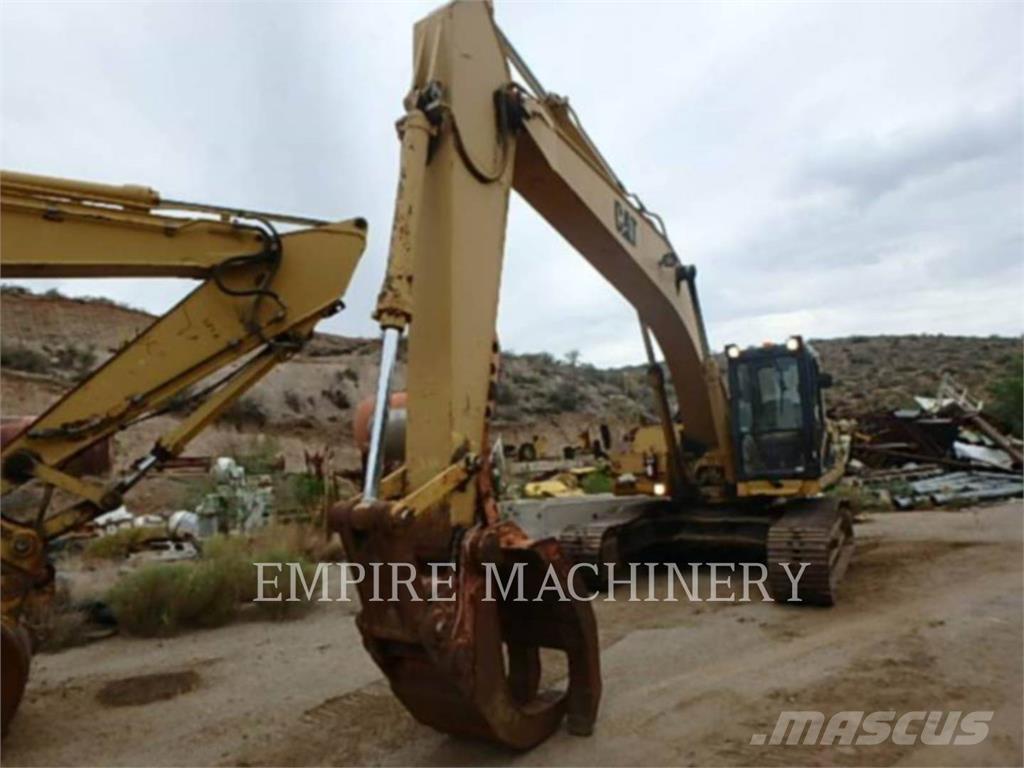 CAT 325 大型油圧ショベル12t以上（パワーショベル・ユンボ）