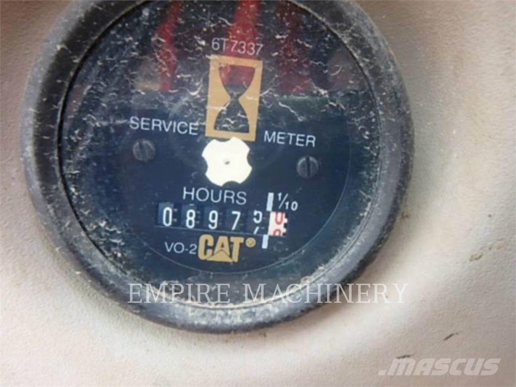 CAT 325 大型油圧ショベル12t以上（パワーショベル・ユンボ）