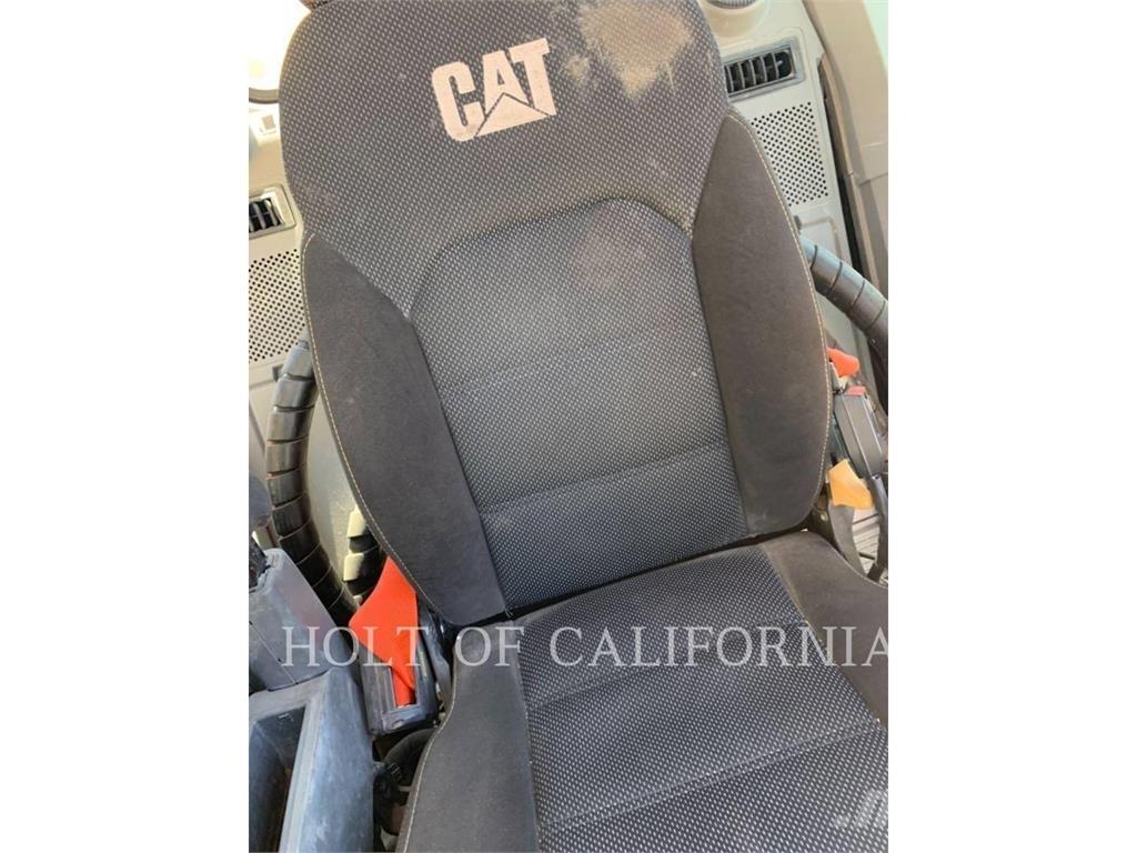 CAT 325 大型油圧ショベル12t以上（パワーショベル・ユンボ）