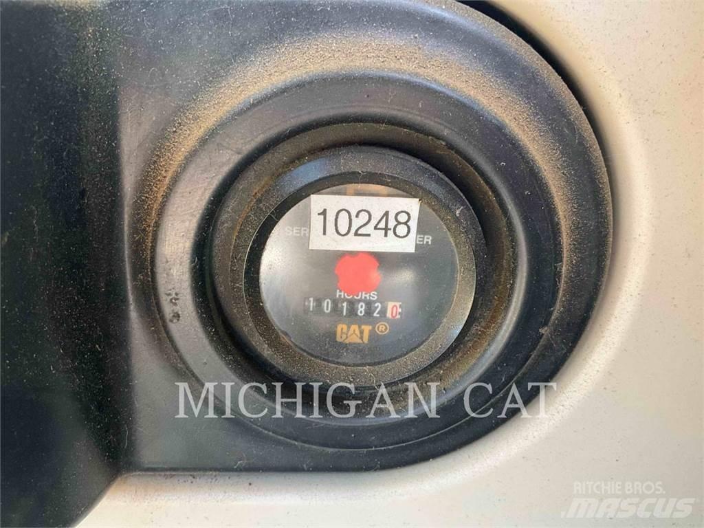 CAT 325CL 大型油圧ショベル12t以上（パワーショベル・ユンボ）
