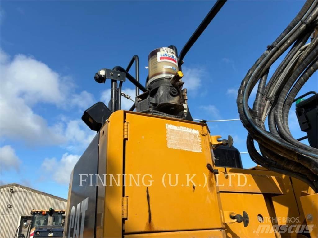 CAT 325FL 大型油圧ショベル12t以上（パワーショベル・ユンボ）