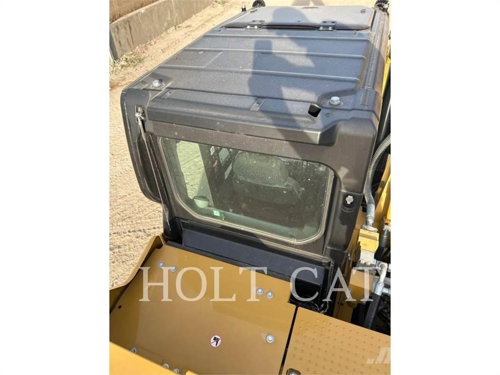 CAT 326 TC 大型油圧ショベル12t以上（パワーショベル・ユンボ）
