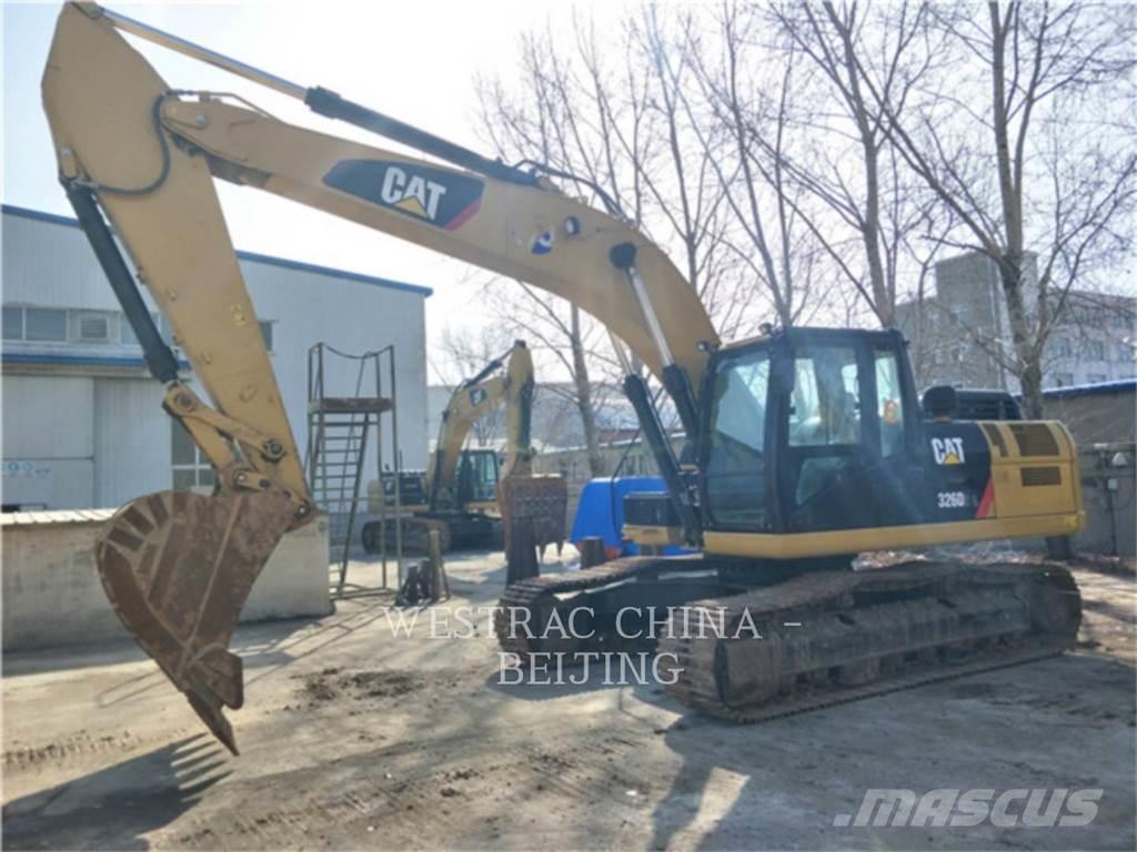 CAT 326D2L 大型油圧ショベル12t以上（パワーショベル・ユンボ）