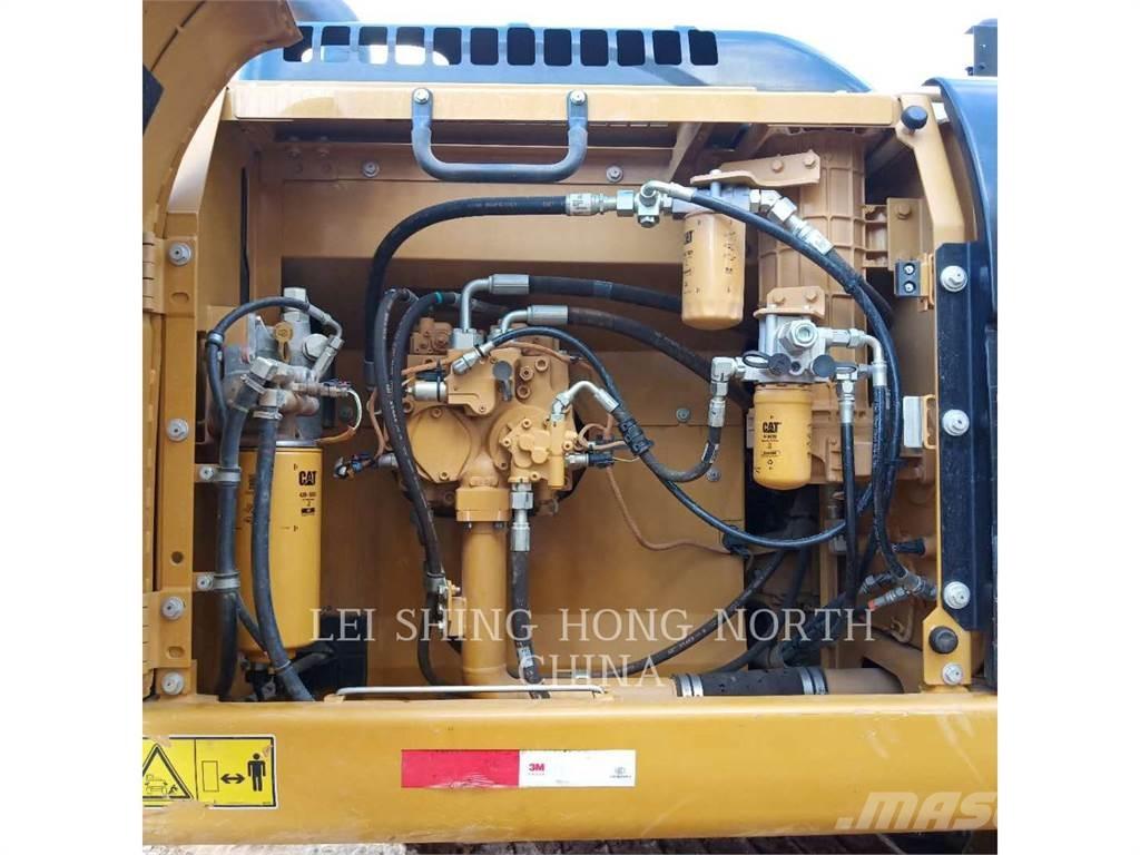 CAT 326D2L 大型油圧ショベル12t以上（パワーショベル・ユンボ）