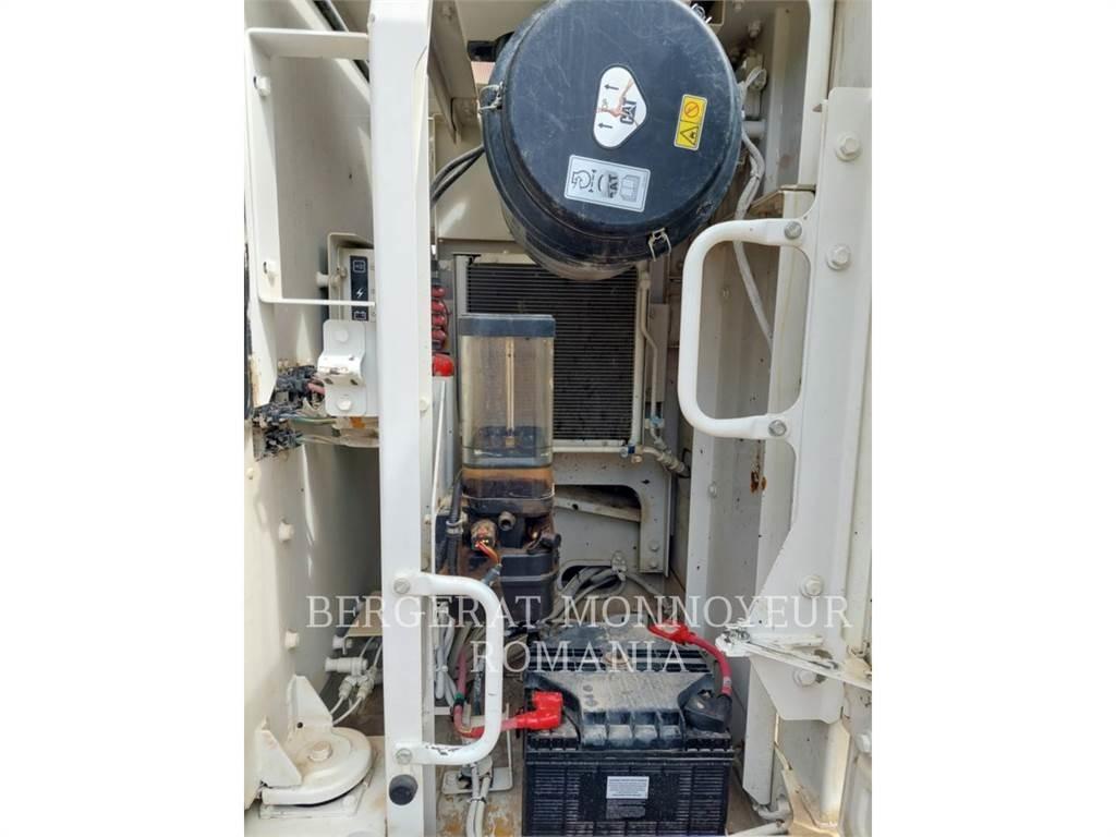 CAT 326FL 大型油圧ショベル12t以上（パワーショベル・ユンボ）