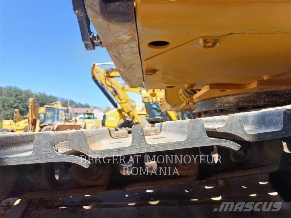 CAT 326FL 大型油圧ショベル12t以上（パワーショベル・ユンボ）